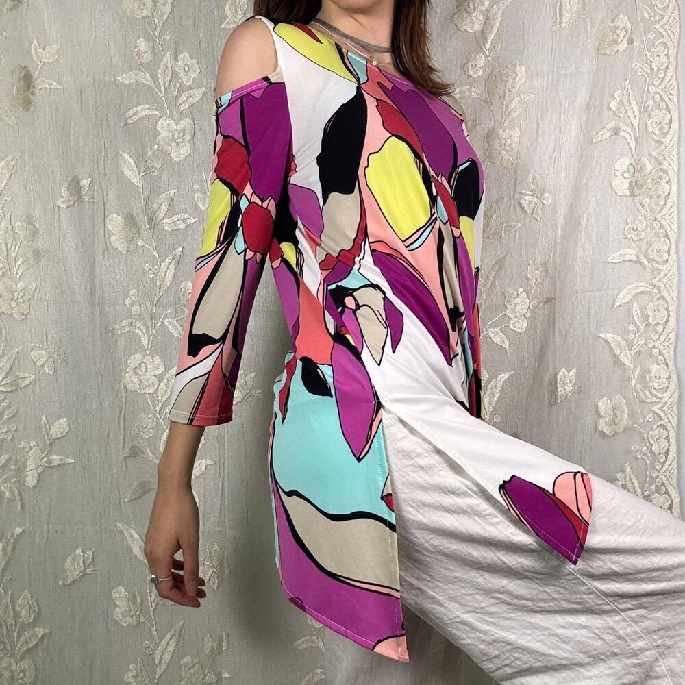 Worthington cold shoulder asymmetrical retro top